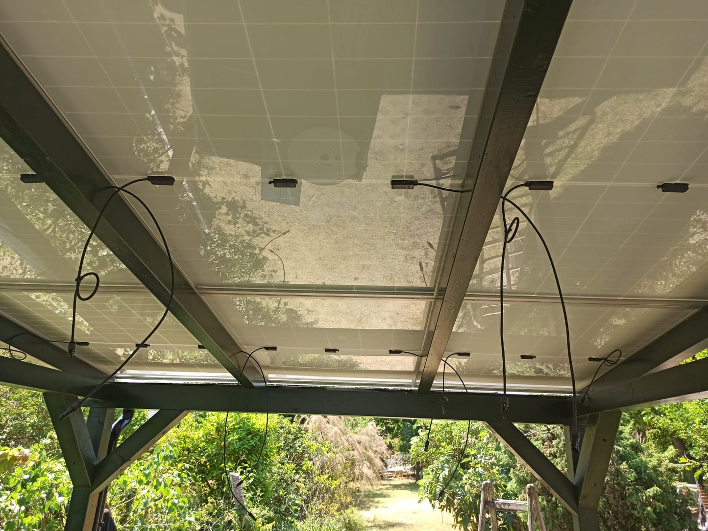 Solar Carport Bausatz aus Holz mit Glas-Glas Modulen